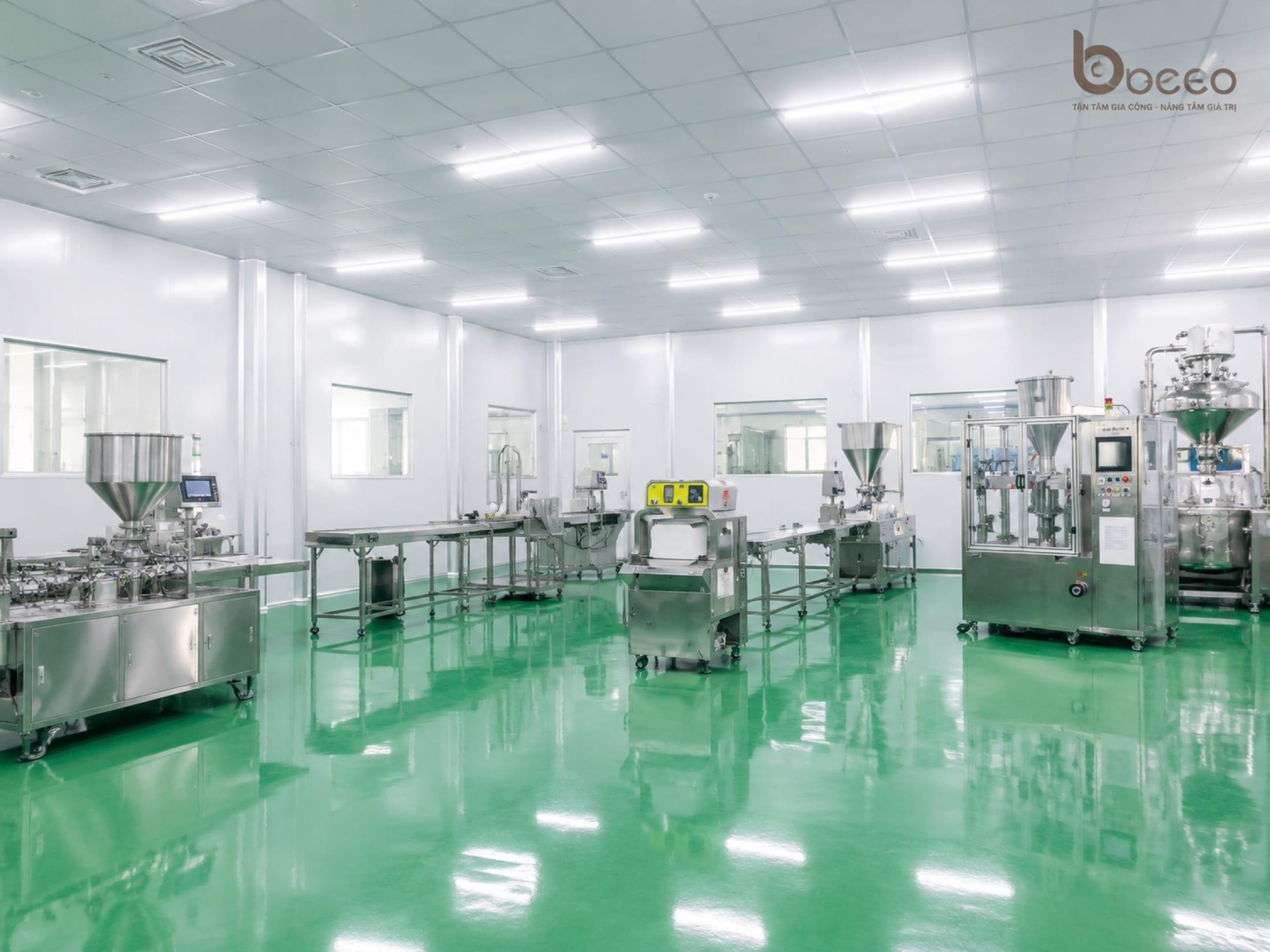 Toàn cảnh khu máy chiết rót và đóng gói khi chưa vào ca
