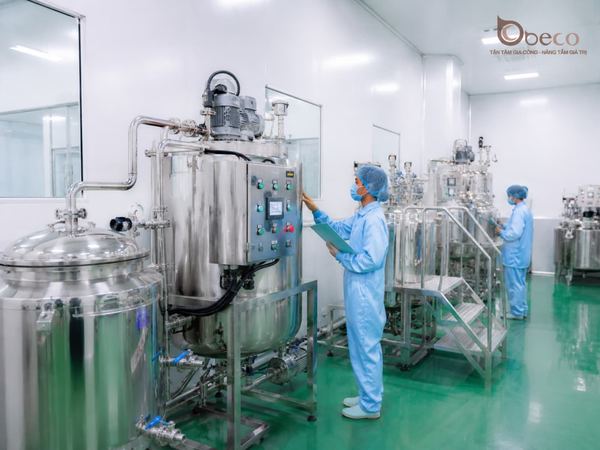Khu bồn pha chế tại nhà máy BECO